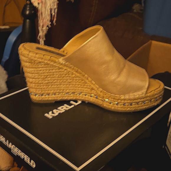 Karl Lagerfeld open toe wedge heel shoes. Size 8, Leather Uppers - Picture 3 of 7